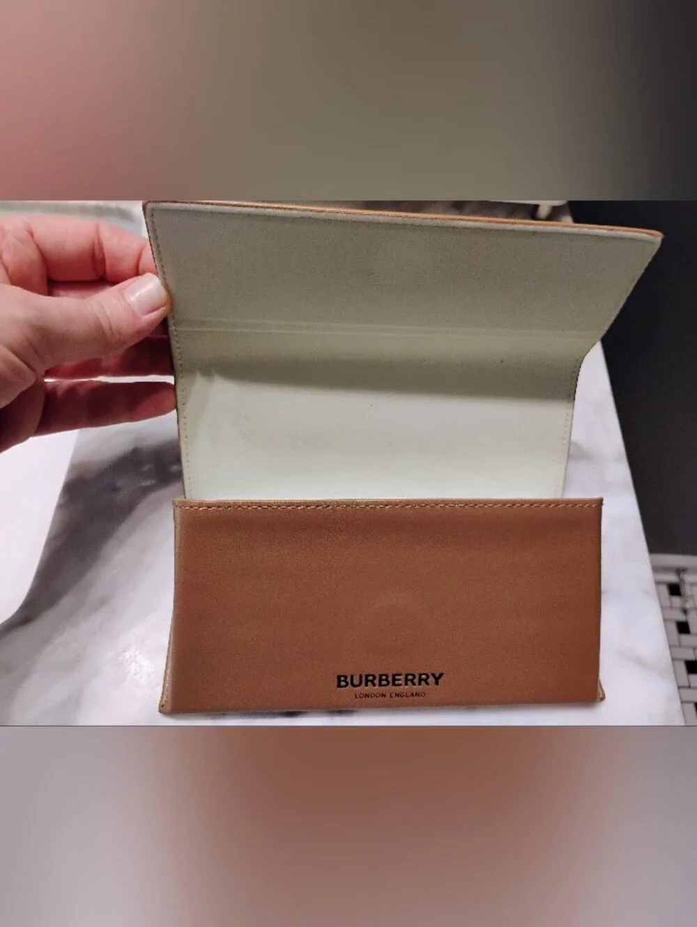 Burberry London Camel Leather Sunglass Case Magnetic Closure